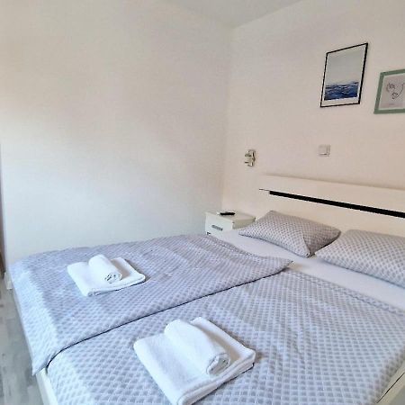 Cozy Room Peny คาร์โลวัตส์ ภายนอก รูปภาพ