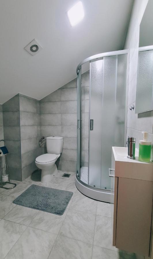 Cozy Room Peny คาร์โลวัตส์ ภายนอก รูปภาพ