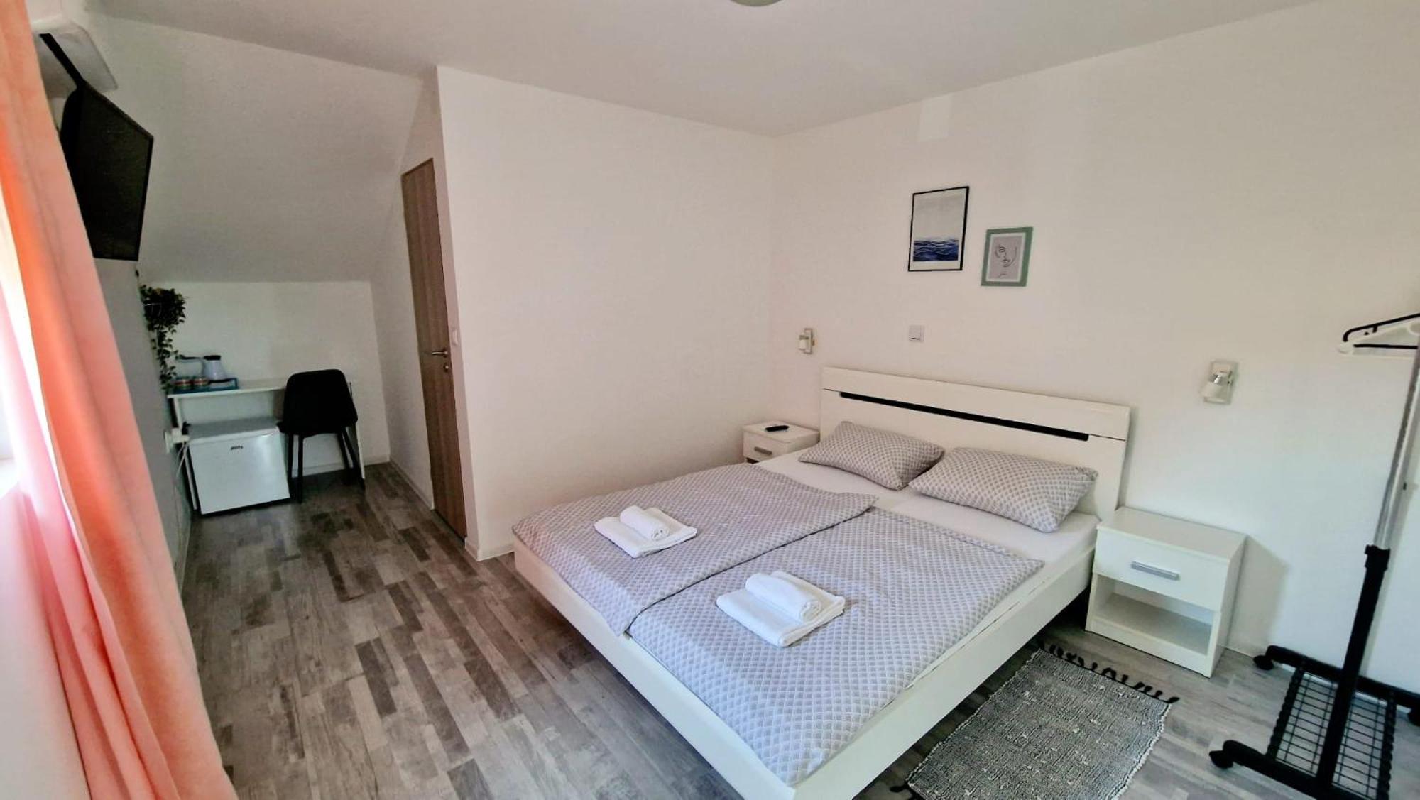 Cozy Room Peny คาร์โลวัตส์ ภายนอก รูปภาพ